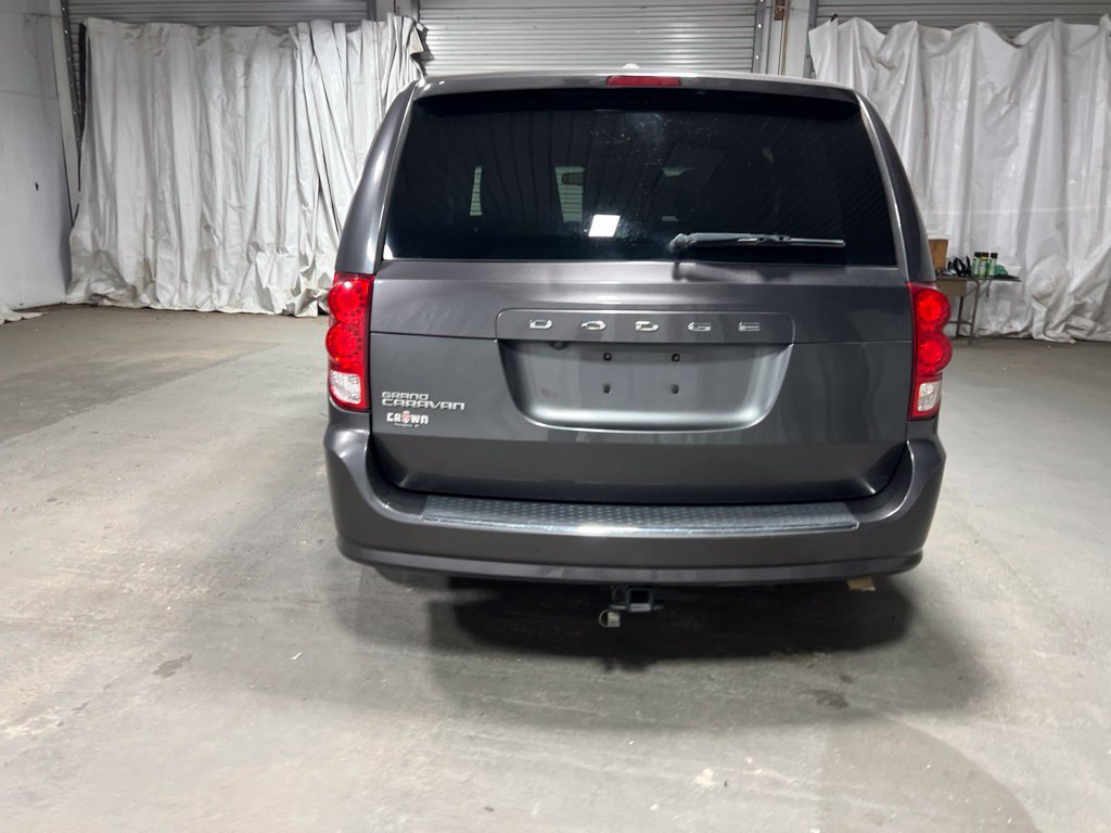 Used 2017 Dodge Grand Caravan SE FWD image 6