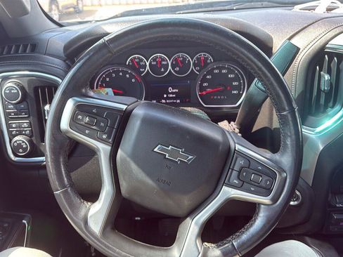 Used 2021 Chevrolet Silverado 1500 LT Trail Boss w/ Convenience Package II AWD/4WD image 3