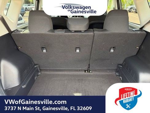 Used 2025 Kia Soul LX w/ LX Technology Package FWD image 7