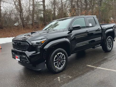 New 2026 Toyota Tacoma TRD Sport image 4