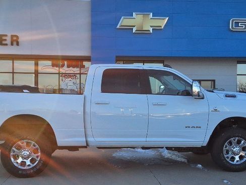 Used 2024 RAM 2500 Laramie image 1