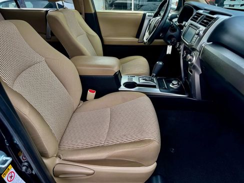 Used 2017 Toyota 4Runner SR5 image 9