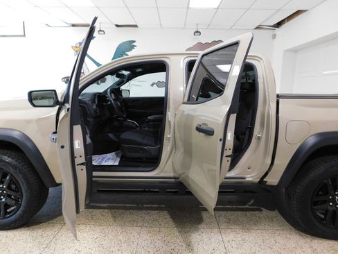 Used 2024 Chevrolet Colorado Trail Boss w/ Safety Package AWD/4WD image 25