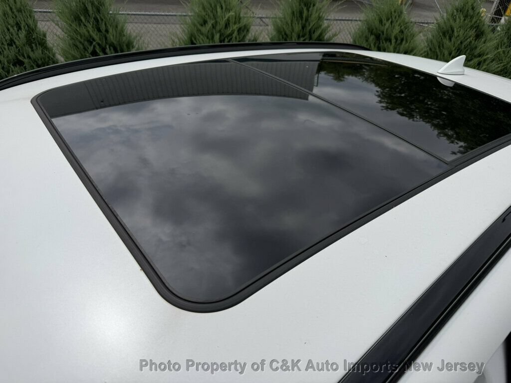 Used 2023 Genesis GV70 2.5T w/ Sport Prestige Package AWD/4WD image 9