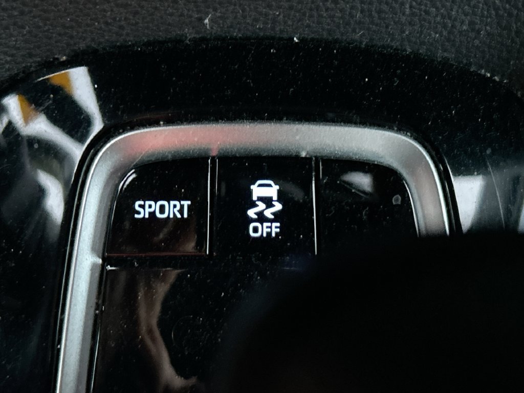 Used 2021 Toyota Corolla SE FWD image 30