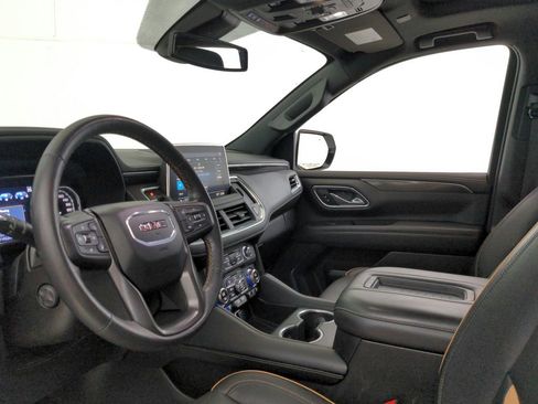 Used 2021 GMC Yukon AT4 w/ AT4 Premium Plus Package AWD/4WD image 16