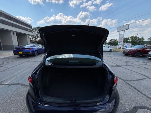 Used 2025 Toyota Corolla LE FWD image 35