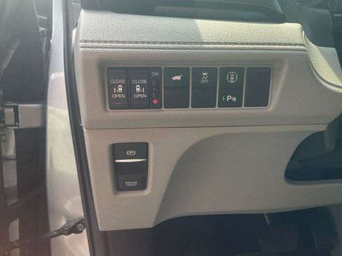 Used 2021 Honda Odyssey Elite image 29