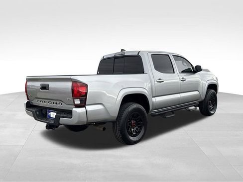 Used 2022 Toyota Tacoma SR image 6