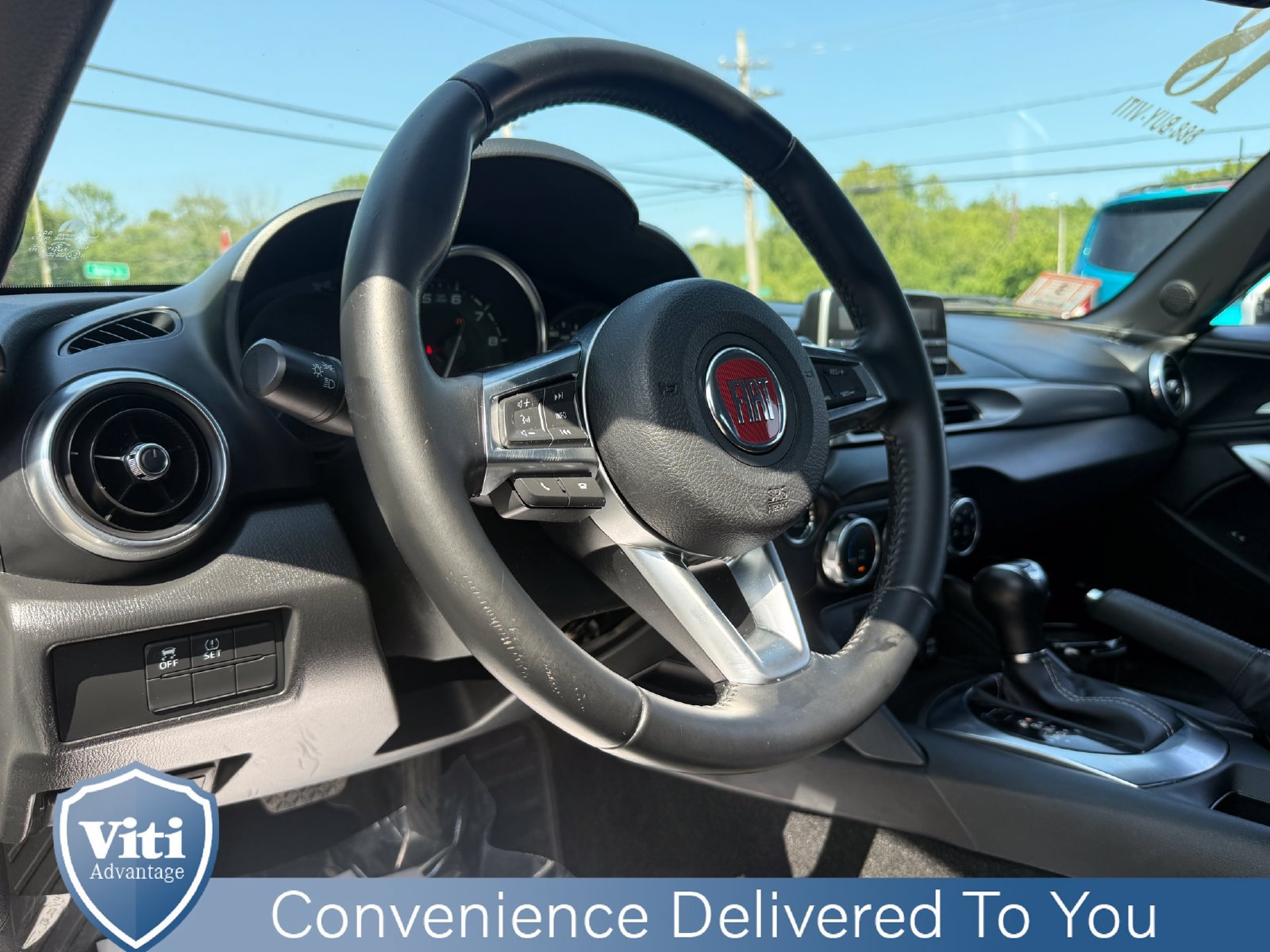 Used 2018 FIAT 124 Spider Classica RWD image 21