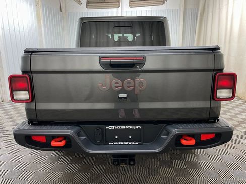 Used 2023 Jeep Gladiator Mojave w/ Cold Weather Group image 18