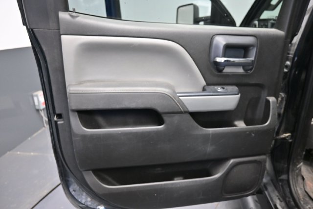 Used 2017 Chevrolet Silverado 2500 LTZ w/ Midnight Edition AWD/4WD image 33