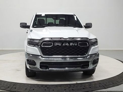 Used 2025 RAM 1500 Big Horn AWD/4WD image 2