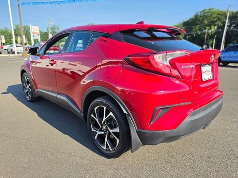 Used 2021 Toyota C-HR XLE FWD image 5
