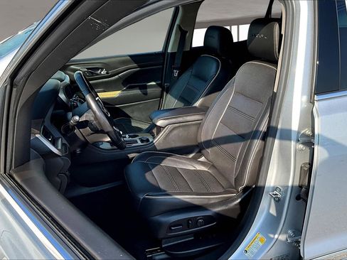 Used 2019 GMC Acadia Denali w/ LPO, Floor Liner Package image 26