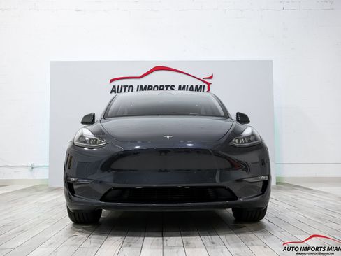 Used 2024 Tesla Model Y Long Range AWD/4WD image 31