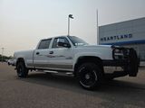Used 2006 Chevrolet Silverado 2500 LT w/ Heavy-Duty Power Package image 2