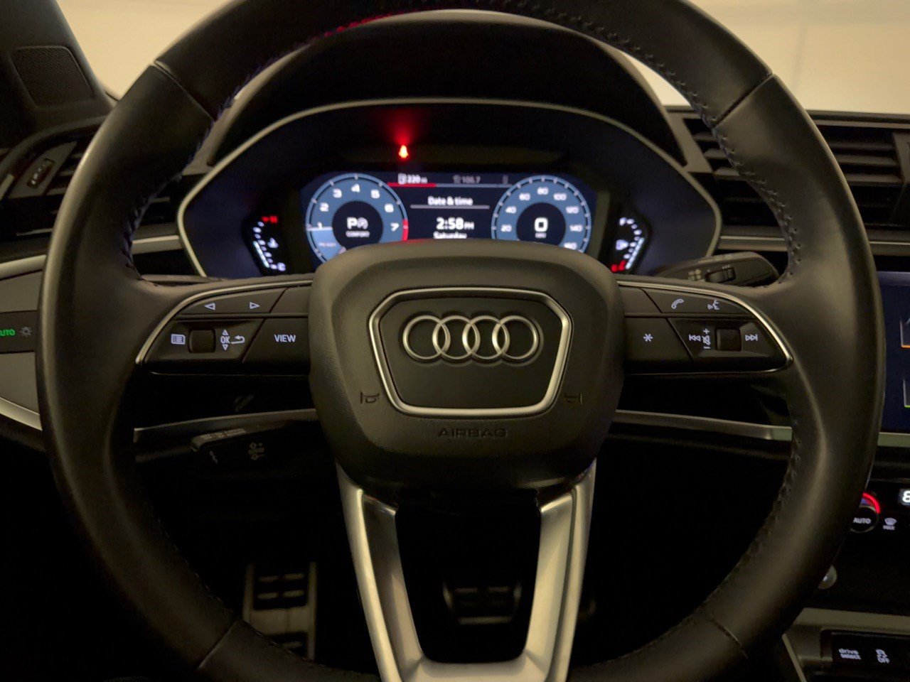 Used 2020 Audi Q3 2.0T Premium w/ Convenience Package AWD/4WD image 10
