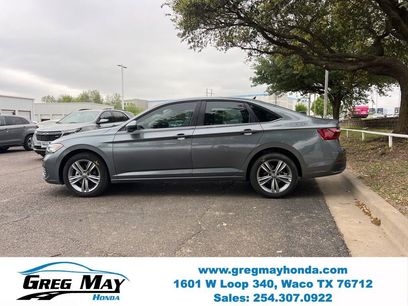 Used 2024 Volkswagen Jetta SE w/ Panoramic Sunroof Package