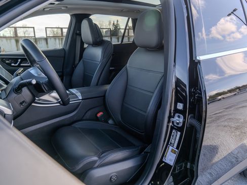 Used 2023 Mercedes-Benz GLC 300 4MATIC image 19