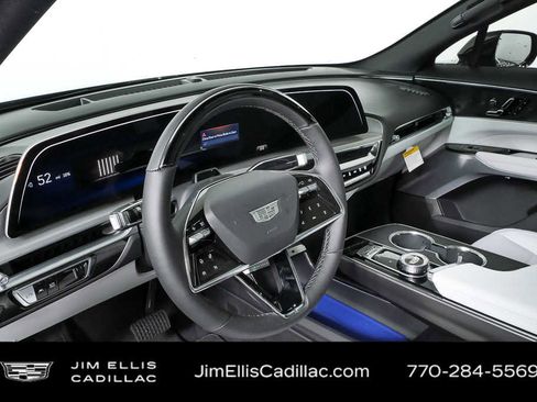 New 2026 Cadillac Lyriq Premium Luxury image 4