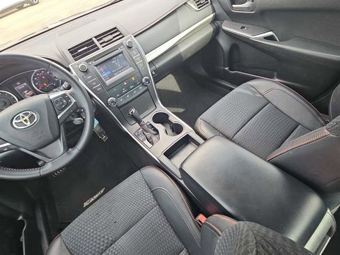 Used 2015 Toyota Camry SE image 22