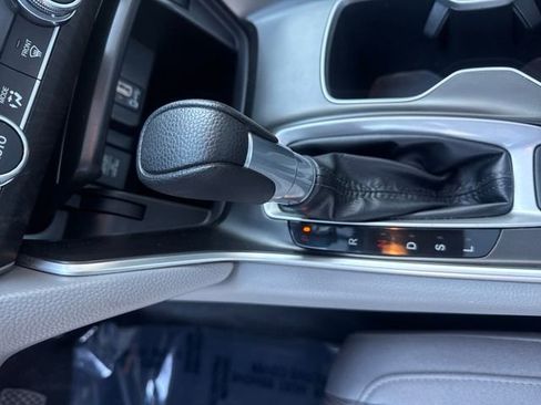 Used 2019 Honda Accord EX image 18