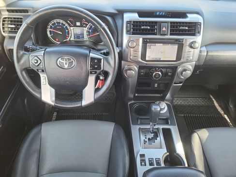Used 2018 Toyota 4Runner SR5 Premium image 21