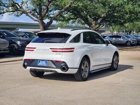 Used 2025 Genesis GV70 3.5T Sport AWD/4WD image 5