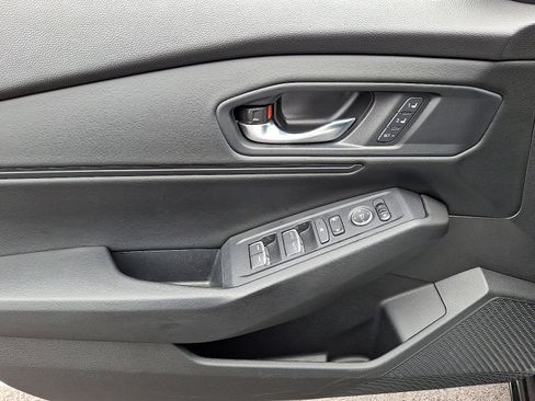 Used 2023 Honda Accord EX-L image 12