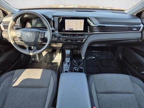 Used 2025 Toyota Camry LE FWD image 17