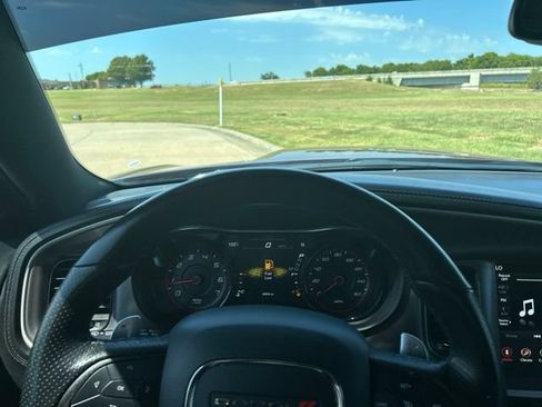 Used 2021 Dodge Charger R/T w/ Plus Group RWD image 15