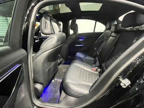 Used 2023 Mercedes-Benz C 300 4MATIC Sedan image 24