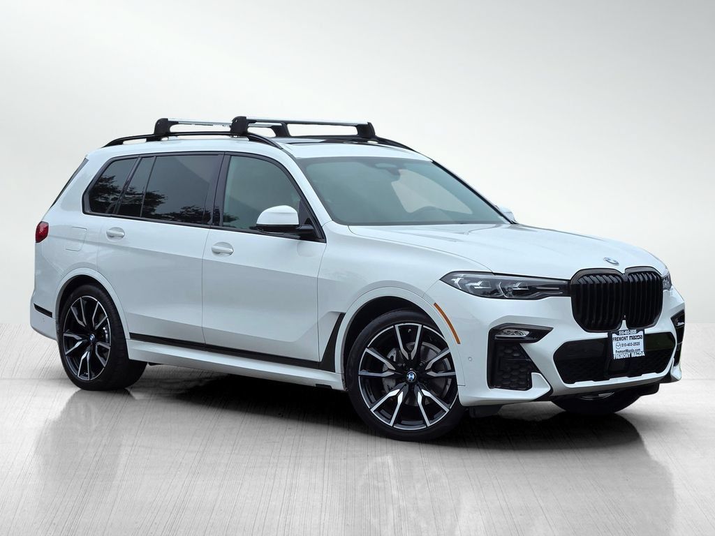 Used 2021 BMW X7 xDrive40i w/ M Sport Package AWD/4WD image 1