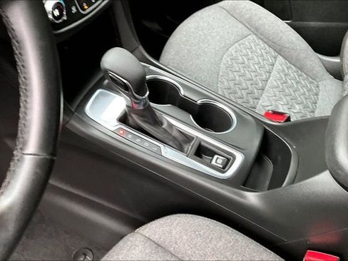 Used 2023 Chevrolet Equinox LT image 13