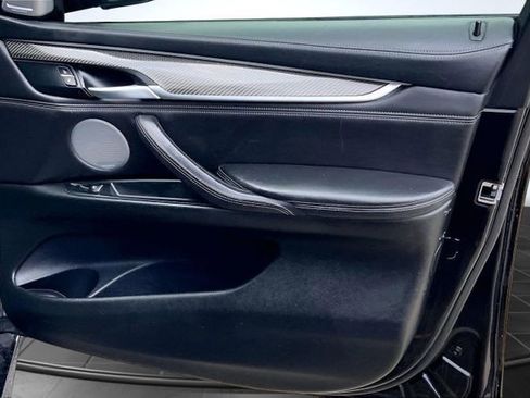 Used 2016 BMW X6 M image 27