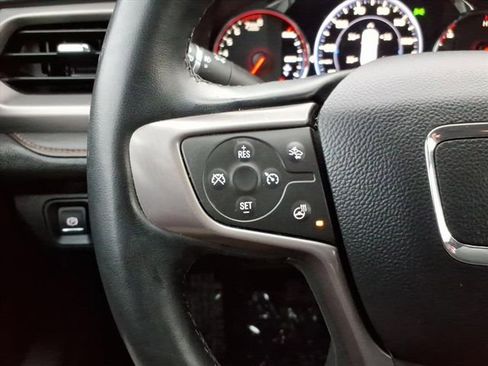 Used 2023 GMC Acadia AT4 w/ Technology Package image 34