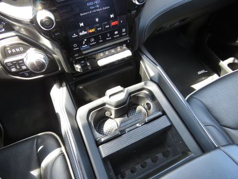 Used 2022 RAM 1500 Limited AWD/4WD image 23