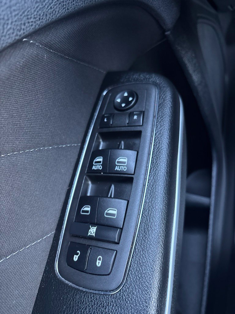 Used 2022 Dodge Charger SXT AWD/4WD image 26