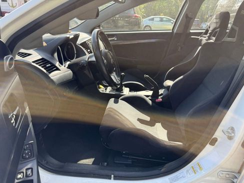 Used 2011 Mitsubishi Lancer Evolution GSR image 19