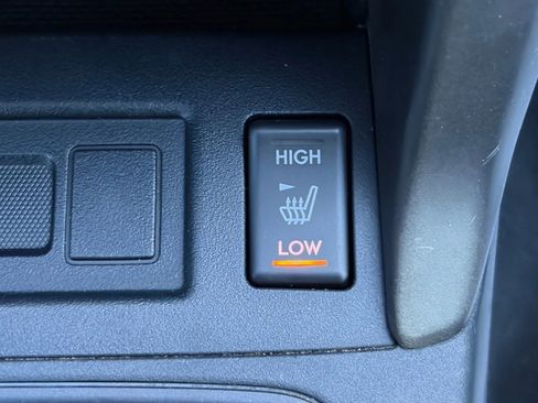 Used 2016 Subaru Forester 2.5i Premium w/ Popular Package #2 AWD/4WD image 25