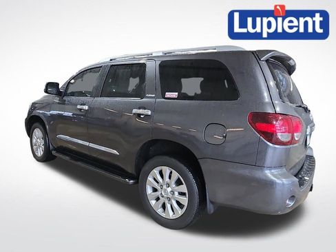 Used 2019 Toyota Sequoia Platinum AWD/4WD image 6
