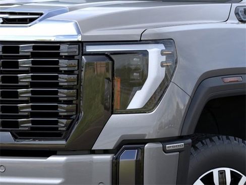 New 2026 GMC Sierra 2500 Denali Ultimate w/ Max Trailering Package image 10