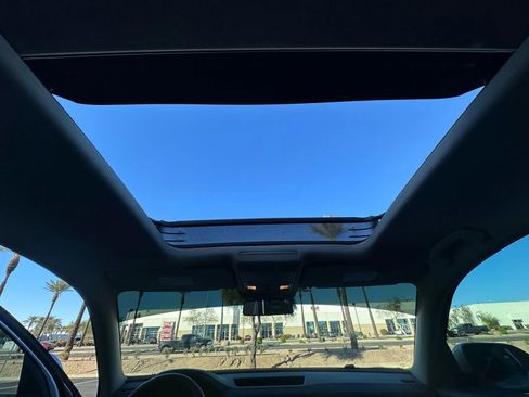 Used 2018 Volkswagen Atlas Launch Edition image 19