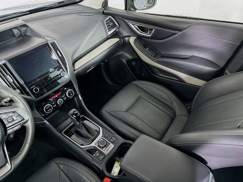 Certified 2023 Subaru Forester Limited image 32