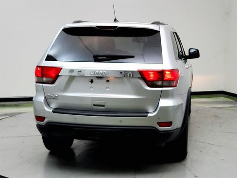 Used 2012 Jeep Grand Cherokee Laredo AWD/4WD image 5