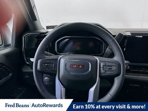 New 2026 GMC Sierra 1500 Elevation image 15