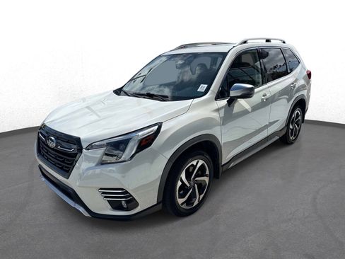 Used 2024 Subaru Forester Touring w/ POP Package 3 AWD/4WD image 7