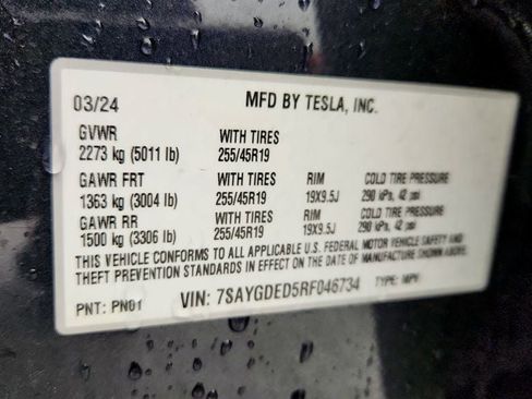 Used 2024 Tesla Model Y 2WD image 13