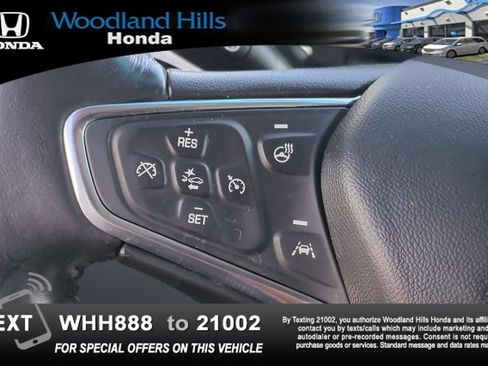 Used 2020 Chevrolet Bolt Premier w/ Infotainment Package FWD image 11